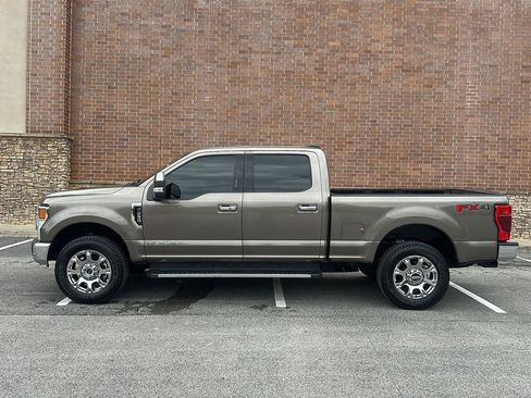 Certified 2021 Ford F250 Lariat w/ Lariat Ultimate Package AWD/4WD image 2