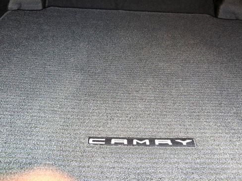 Used 2022 Toyota Camry LE image 38