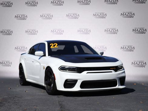 Used 2022 Dodge Charger SRT Hellcat w/ Harman/Kardon Audio Group image 2