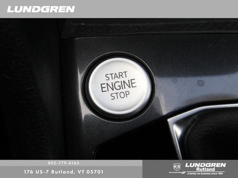 Used 2022 Volkswagen Tiguan SE AWD/4WD image 27