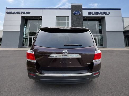 Used 2012 Toyota Highlander 4WD w/ Tow Pkg image 6