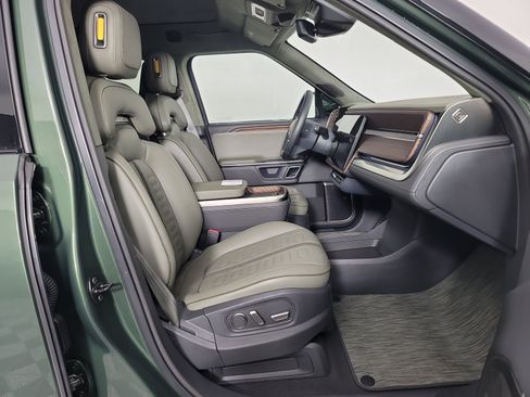 Used 2024 Rivian R1T Adventure AWD/4WD image 23