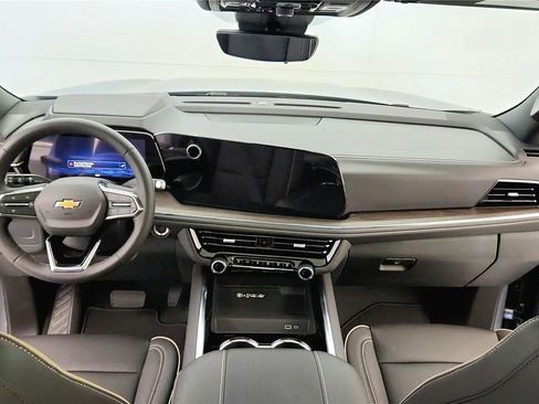 New 2026 Chevrolet Suburban Premier AWD/4WD image 37