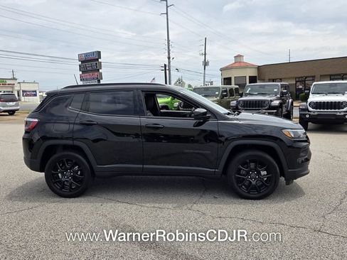 New 2026 Jeep Compass Latitude AWD/4WD image 14