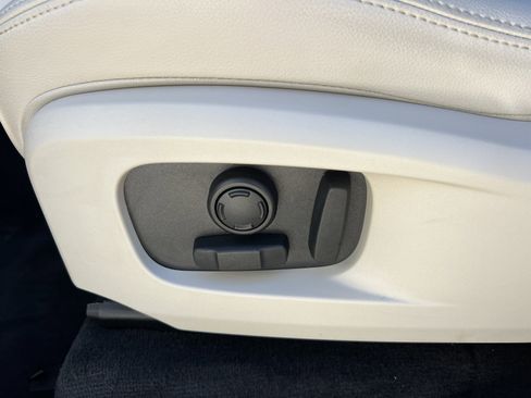 Used 2023 Jaguar F-PACE S image 27