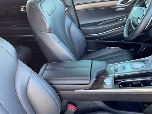 Used 2021 Genesis GV80 2.5T image 12