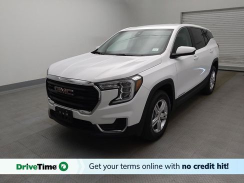 Used 2024 GMC Terrain SLE image 1