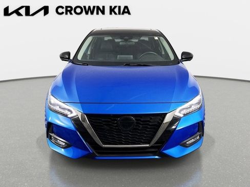 Used 2022 Nissan Sentra SR w/ SR Premium Package image 2