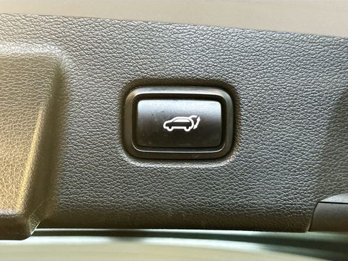 Used 2022 Kia Telluride SX w/ SX Prestige Package image 33