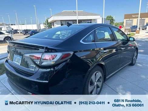 Used 2017 Hyundai Sonata Limited FWD image 11