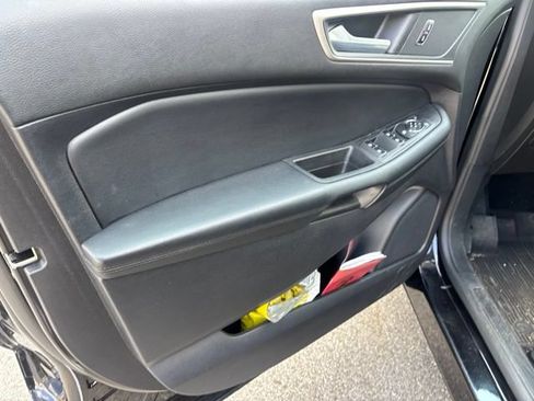 Used 2022 Ford Edge SEL AWD/4WD image 14
