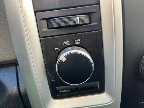 Used 2012 RAM 1500 Classic SLT AWD/4WD image 18
