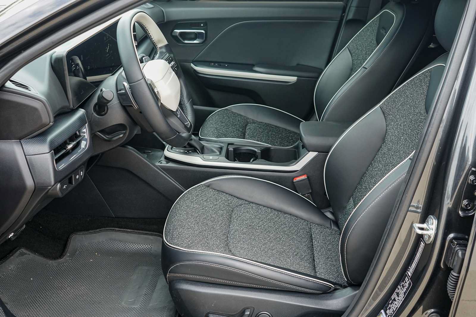 Used 2025 Kia K4 GT-Line w/ GT-Line Sunroof Package FWD image 9