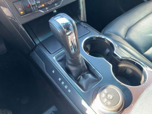 Used 2017 Ford Explorer XLT w/ Equipment Group 202A image 17