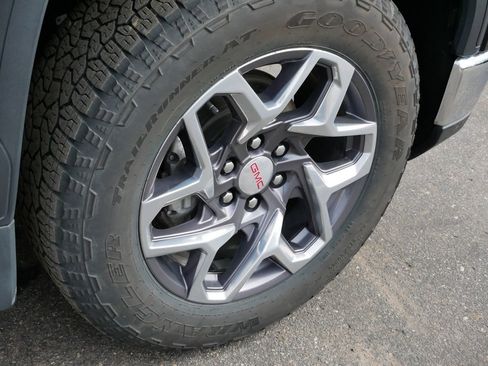 Used 2023 GMC Sierra 1500 SLT w/ SLT Premium Package image 9