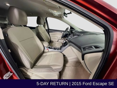 Used 2015 Ford Escape SE w/ Equipment Group 201A AWD/4WD image 31