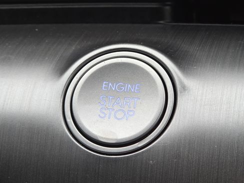 Used 2024 Hyundai Kona SE image 7