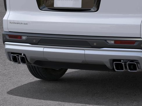 New 2027 Chevrolet Traverse LT w/ Driver Confidence Package FWD image 14