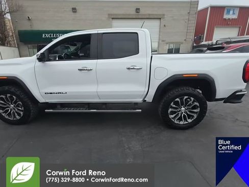 Used 2023 GMC Canyon Denali image 4