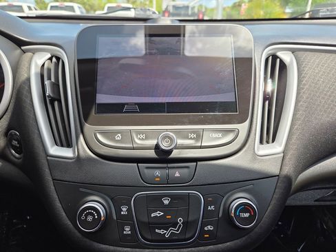 Used 2021 Chevrolet Malibu LS image 29