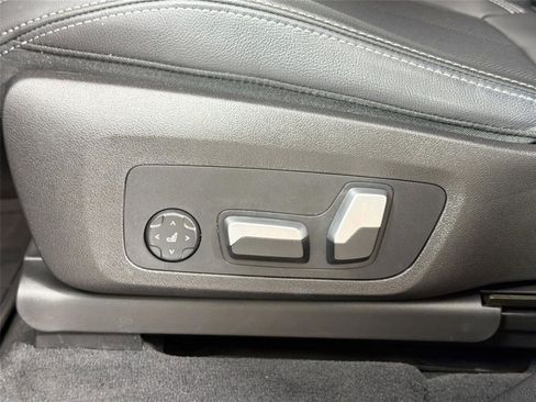 Certified 2023 BMW X3 sDrive30i w/ Premium Package RWD image 18