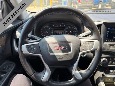 Used 2018 GMC Terrain SLE w/ Driver Convenience Package FWD image 12