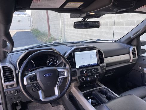 Used 2022 Ford F350 Lariat w/ Tremor Off-Road Package AWD/4WD image 8