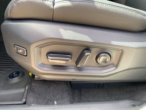 New 2026 Toyota Tundra Platinum AWD/4WD image 17