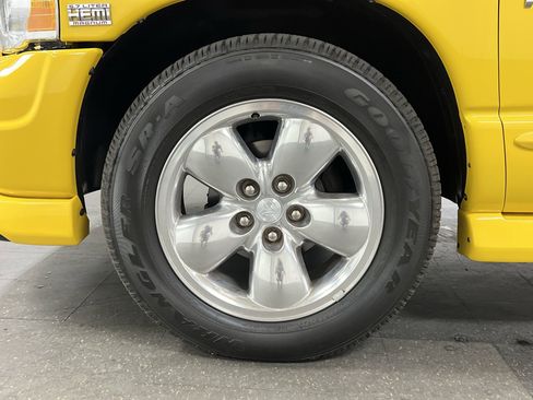 Used 2004 Dodge Ram 1500 Truck SLT w/ Sport Appearance Group image 87