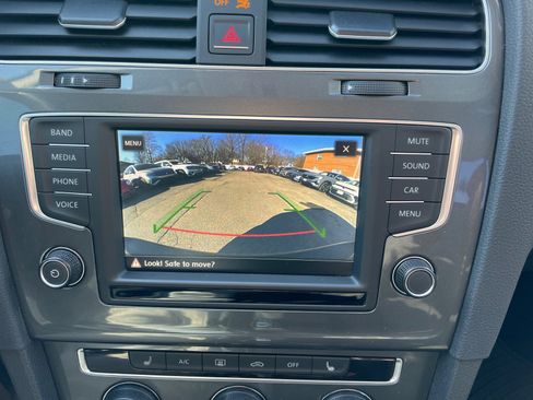 Used 2017 Volkswagen Golf Alltrack SEL image 23