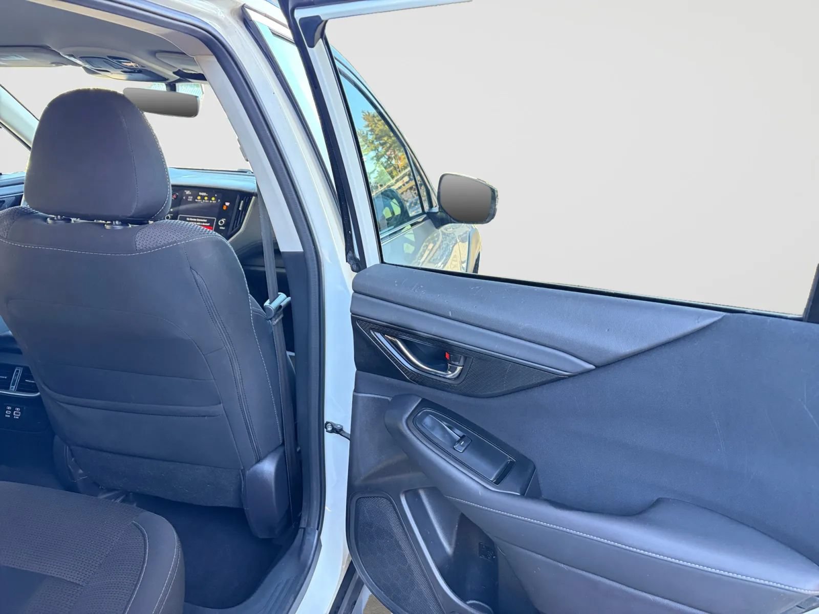 Used 2023 Subaru Outback Premium AWD/4WD image 17