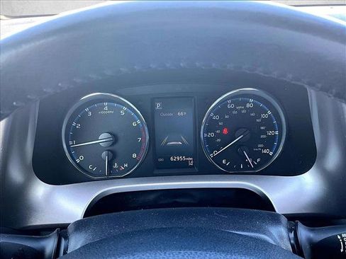 Used 2018 Toyota RAV4 Limited image 21