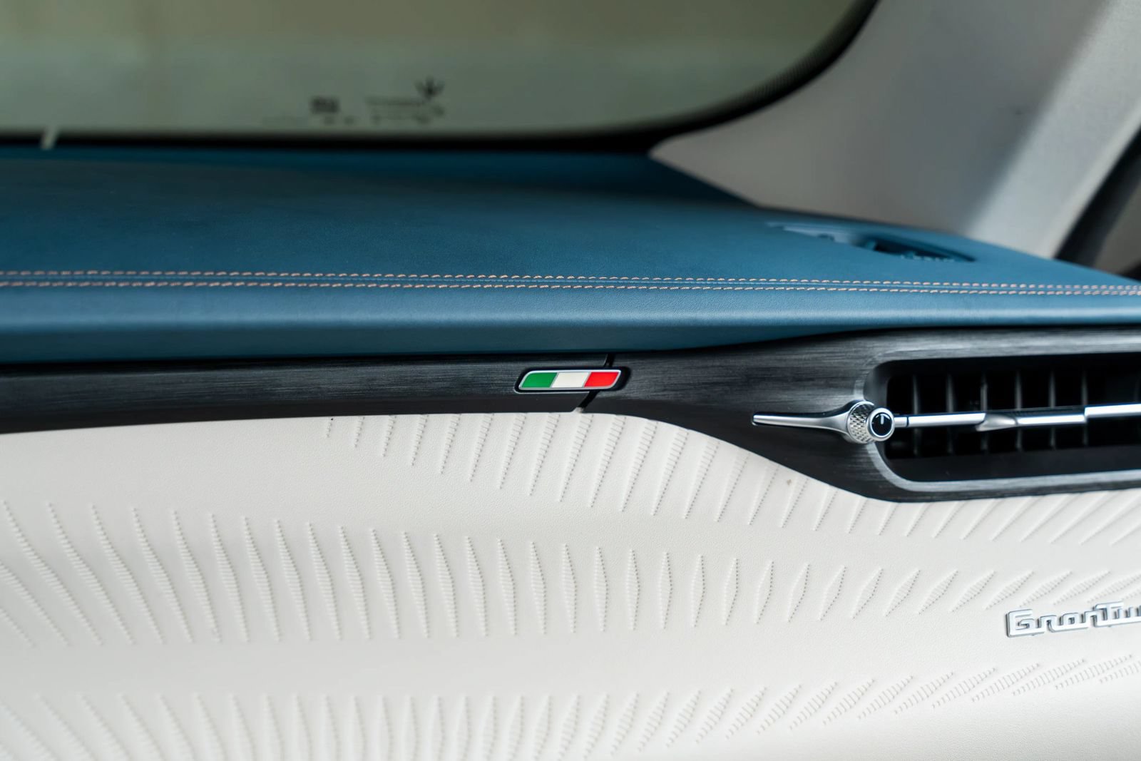 Used 2025 Maserati GranTurismo Folgore AWD/4WD image 93