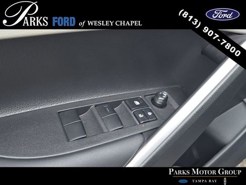 Used 2026 Toyota Corolla Cross L FWD image 17
