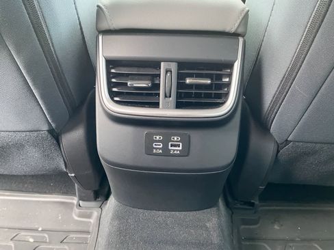 Used 2025 Subaru Outback Premium w/ Popular Package #1A image 18