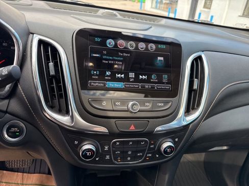 Used 2018 Chevrolet Equinox Premier AWD/4WD image 24