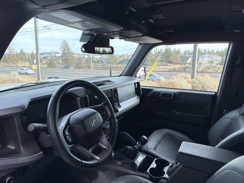 Used 2024 Ford Bronco Black Diamond image 12