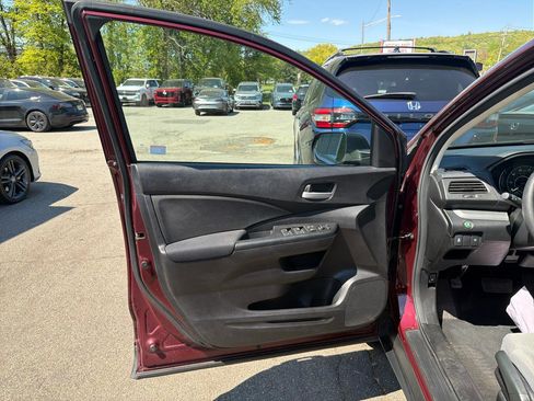 Used 2015 Honda CR-V LX image 17