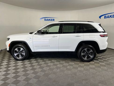 Used 2022 Jeep Grand Cherokee Limited 4xe AWD/4WD image 2