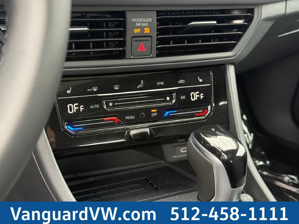 New 2026 Volkswagen Jetta SE FWD image 21