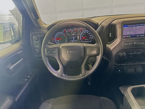 Used 2021 Chevrolet Silverado 1500 Custom Trail Boss AWD/4WD image 23