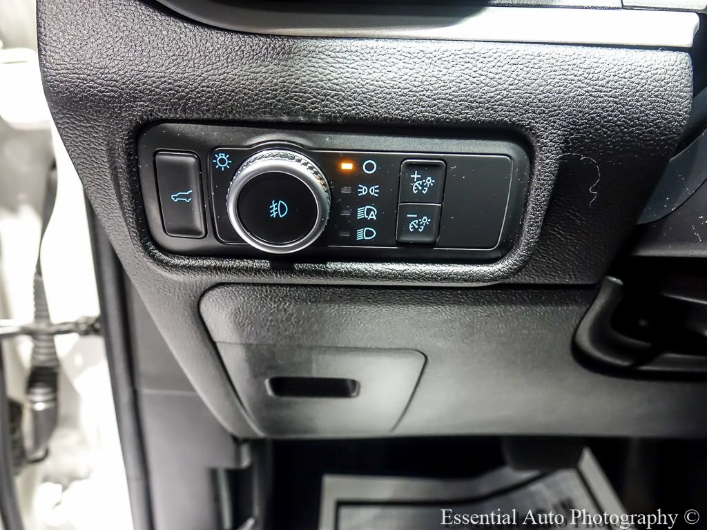 Used 2022 Ford Explorer XLT w/ Equipment Group 202A AWD/4WD image 25