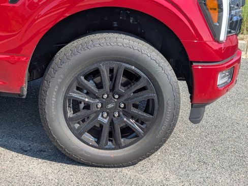 New 2025 Ford F150 Platinum w/ FX4 Off-Road Package image 13