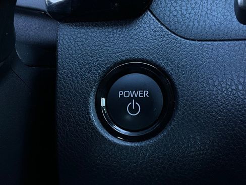 Used 2025 Toyota Camry LE image 27