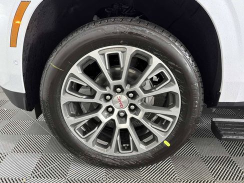 New 2026 GMC Yukon XL Denali w/ Sun & Power Step Package image 10