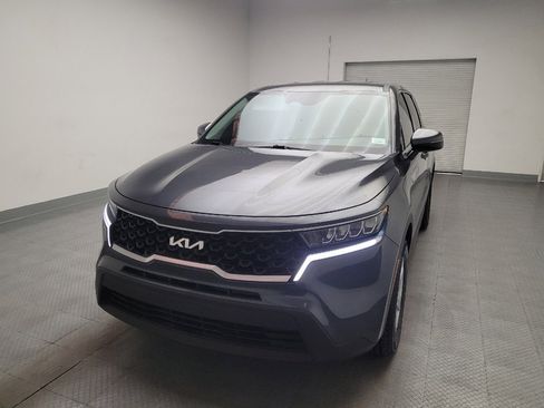 Used 2023 Kia Sorento LX FWD image 15