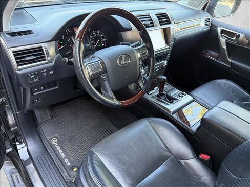 Used 2018 Lexus GX 460 Premium w/ Premium Package AWD/4WD image 14