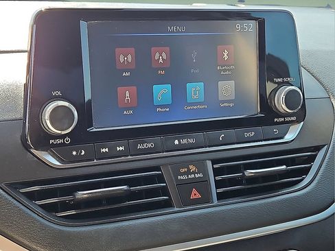 Used 2021 Nissan Altima 2.5 S FWD image 20