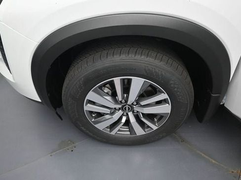 New 2026 Nissan Pathfinder SL AWD/4WD image 38