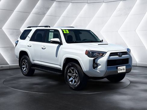 Used 2023 Toyota 4Runner TRD Off-Road Premium AWD/4WD image 7